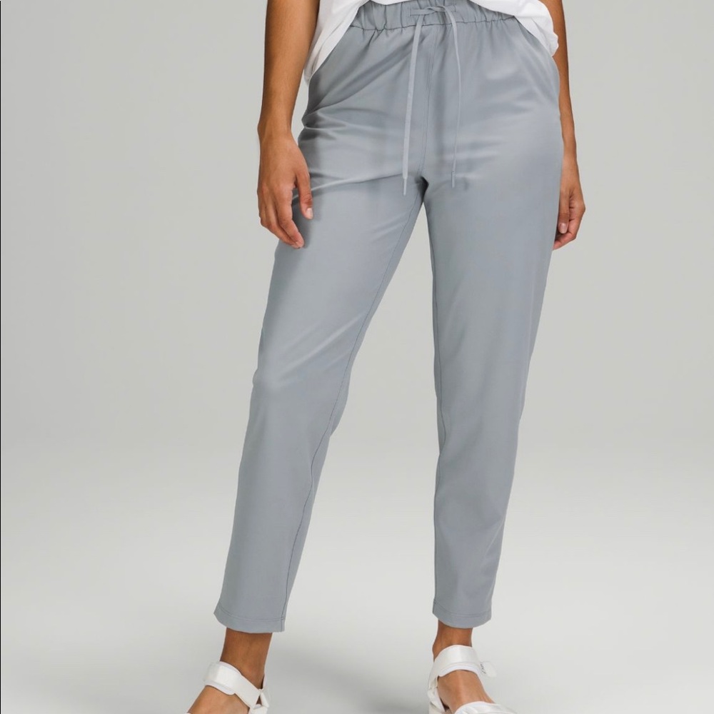 Lululemon stretch high rise 7/8 pant. Worn twice!